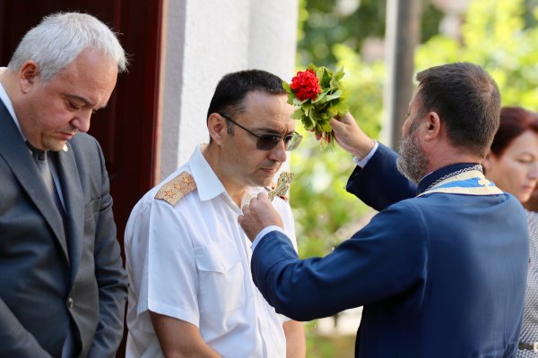 Демерджиев на църковен водосвет по случай патронния празник на пожарникарите